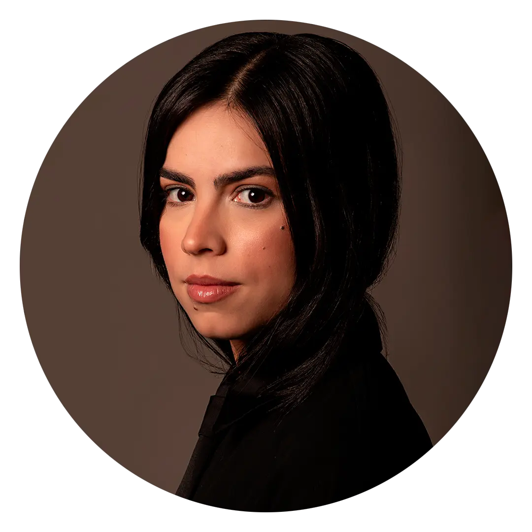 Woman lawyer profile Ludmila Faria